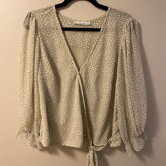 Abercrombie Green and White Wrap Top Size XL - Picture 1 of 3